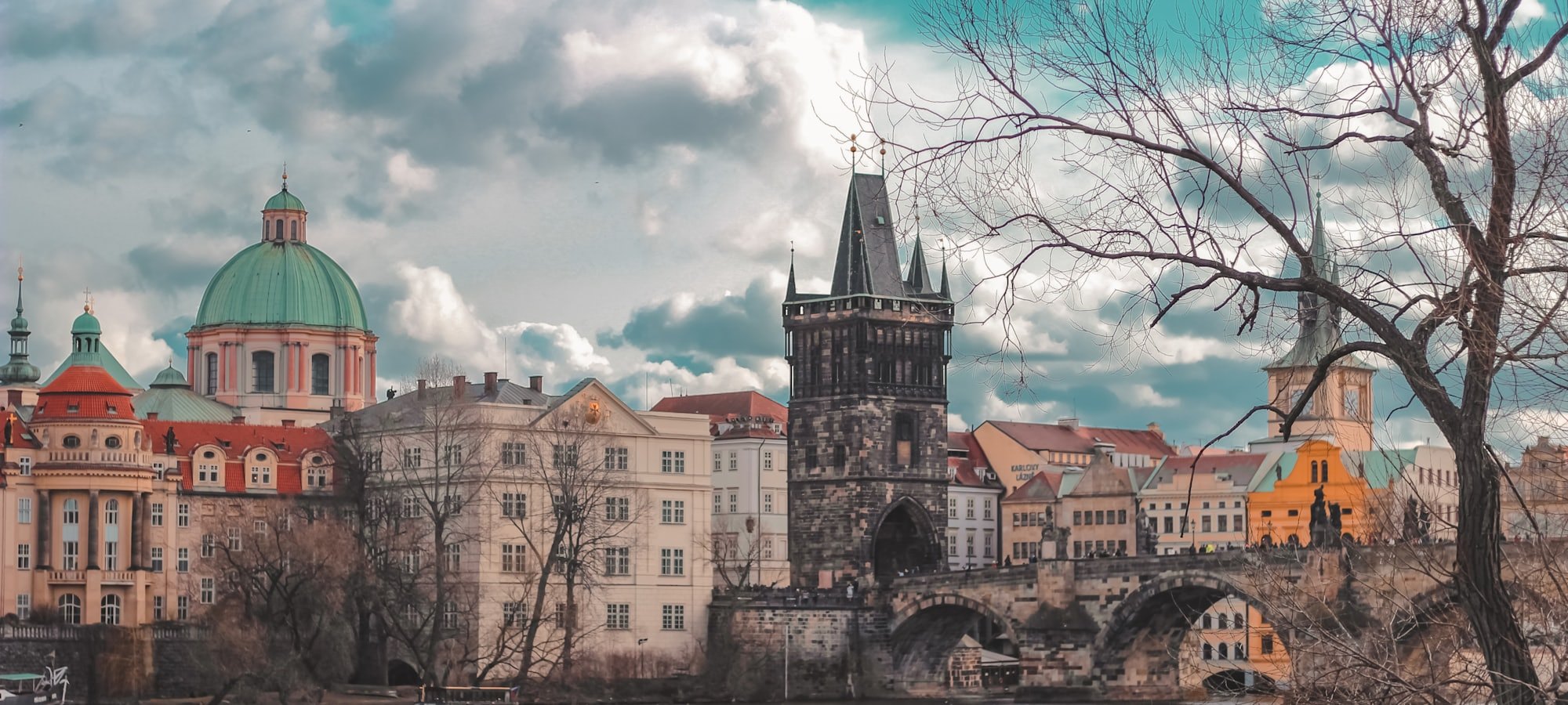 Beckett Farson is based in Prague 1